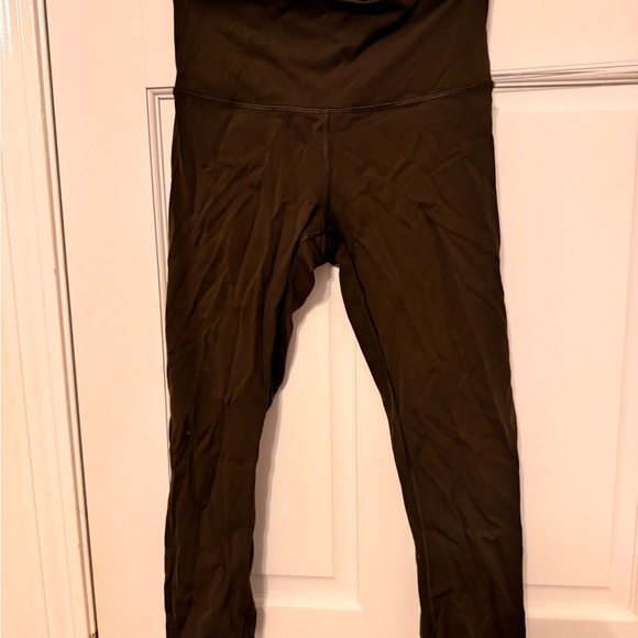 Olive green Wunder Under Lululemon Leggings SOLD! - Picture 2 of 3